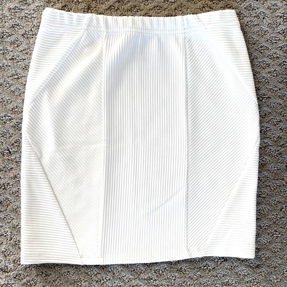 White Ribbed Bandage Skirt